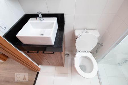 Banheiro de apartamento para alugar com 2 quartos, 46m² em Jardim Boa Vista (zona Oeste), Osasco
