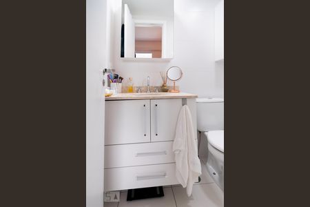 Banheiro Social de apartamento para alugar com 1 quarto, 36m² em Brooklin Paulista, São Paulo