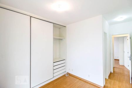 Apartamento à venda com 115m², 3 quartos e 2 vagas Apartamento à venda com 115m², 3 quartos e 2 vagasSuíte