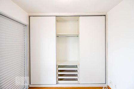 Apartamento à venda com 115m², 3 quartos e 2 vagas Apartamento à venda com 115m², 3 quartos e 2 vagasSuíte