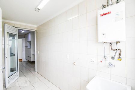 Apartamento à venda com 115m², 3 quartos e 2 vagas Apartamento à venda com 115m², 3 quartos e 2 vagasÁrea de Serviço