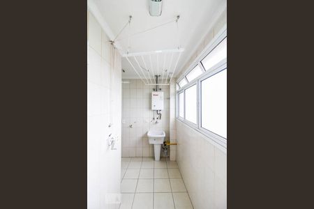 Apartamento à venda com 115m², 3 quartos e 2 vagas Apartamento à venda com 115m², 3 quartos e 2 vagasÁrea de Serviço