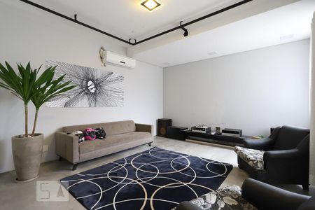 Sala de casa para alugar com 3 quartos, 180m² em Santa Teresinha, São Paulo