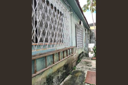 Casa à venda com 150m², 2 quartos e 1 vagaÁrea Externa Lateral