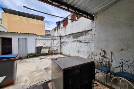 Casa à venda com 150m², 2 quartos e 1 vagaÁrea Externa de Fundos