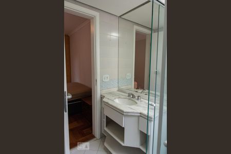 Apartamento para alugar com 40m², 1 quarto e 1 vaga Apartamento para alugar com 40m², 1 quarto e 1 vagaBanheiro da suíte