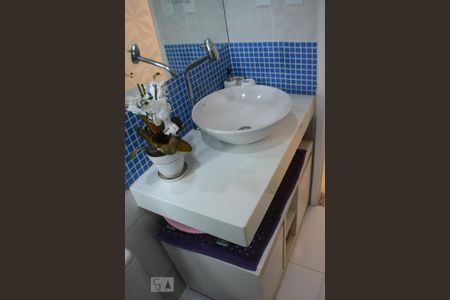 Apartamento para alugar com 80m², 3 quartos e 1 vagaQuarto 2 com banheiro