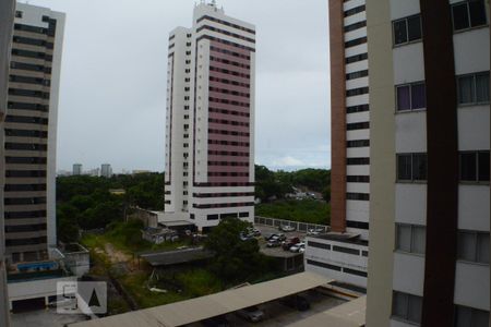 Sala com varanda - Vista da varanda  de apartamento para alugar com 3 quartos, 80m² em Armação, Salvador