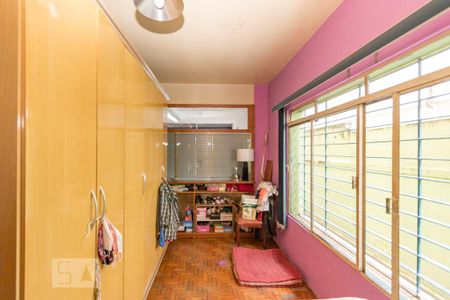 Casa à venda com 230m², 4 quartos e 2 vagasQuarto 4