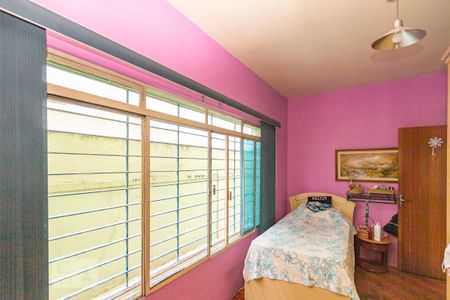 Casa à venda com 230m², 4 quartos e 2 vagasQuarto 4