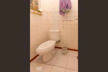 Casa à venda com 230m², 4 quartos e 2 vagasBanheiro da Edícula