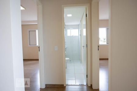 Corredor de apartamento para alugar com 2 quartos, 52m² em Jardim Tres Irmaos, Vinhedo