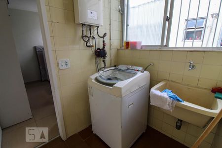 Apartamento à venda com 72m², 2 quartos e 2 vagasÁrea de Serviço