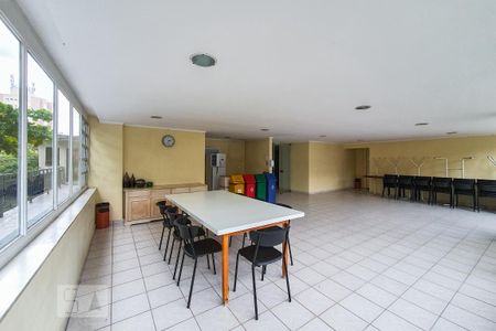 Apartamento à venda com 78m², 3 quartos e 1 vaga Apartamento à venda com 78m², 3 quartos e 1 vagaÁrea comum - Salão de festas