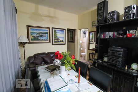 Sala de casa à venda com 5 quartos, 120m² em Benfica, Rio de Janeiro