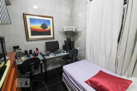 Casa à venda com 120m², 5 quartos e 3 vagasQuarto 2