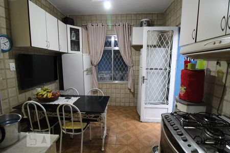 Casa à venda com 120m², 5 quartos e 3 vagasCozinha