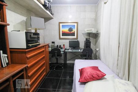 Casa à venda com 120m², 5 quartos e 3 vagasQuarto 2