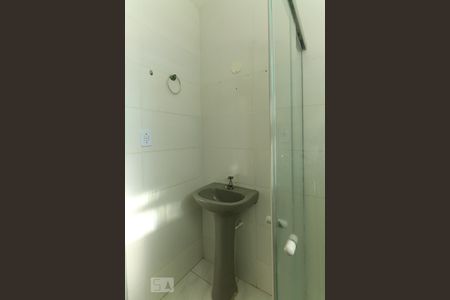 Banheiro de apartamento à venda com 1 quarto, 40m² em Partenon, Porto Alegre