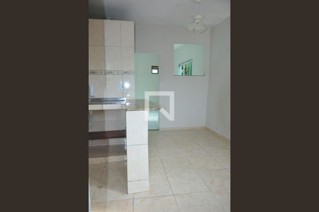 Sala/Cozinha de kitnet/studio para alugar com 1 quarto, 50m² em Cocotá, Rio de Janeiro