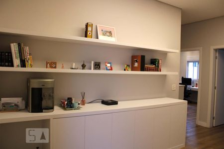 Casa à venda com 360m², 5 quartos e 4 vagasCorredor Quartos