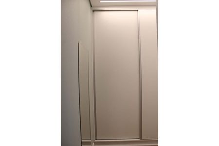 Casa à venda com 360m², 5 quartos e 4 vagasQuarto Suíte 5- Armários