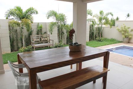 Casa à venda com 360m², 5 quartos e 4 vagasQuintal- Área Gourmet