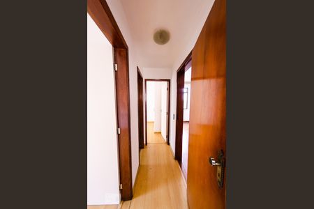 Corredor de apartamento à venda com 3 quartos, 75m² em Jardim America, Belo Horizonte