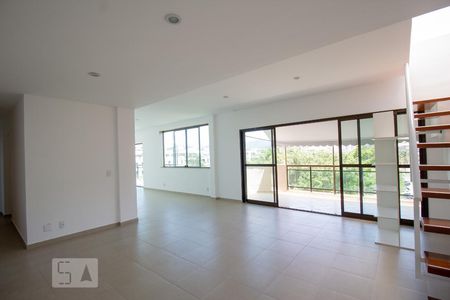 Sala de apartamento para alugar com 3 quartos, 400m² em Recreio dos Bandeirantes, Rio de Janeiro