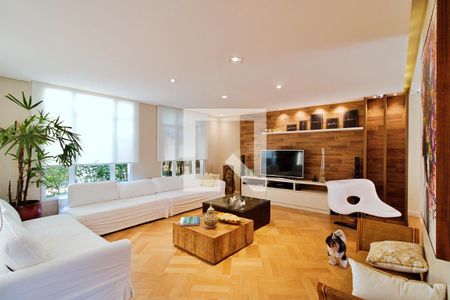 Casa de Condomínio à venda com 4 quartos, 300m² em Vila Suzana, São Paulo