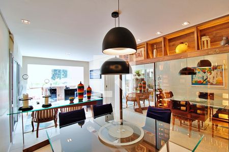 Sala de Jantar de casa de condomínio à venda com 4 quartos, 300m² em Vila Suzana, São Paulo