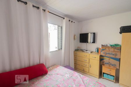 Dormitório 1 de casa à venda com 2 quartos, 100m² em Vila Carbone, São Paulo