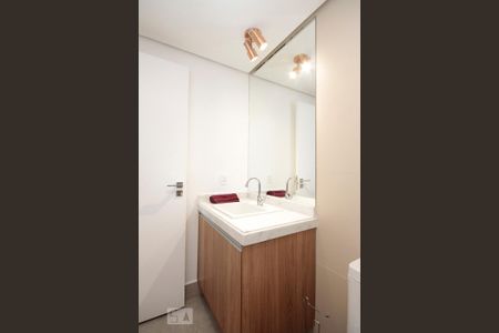 Banheiro de apartamento para alugar com 1 quarto, 48m² em Santa Efigênia, São Paulo