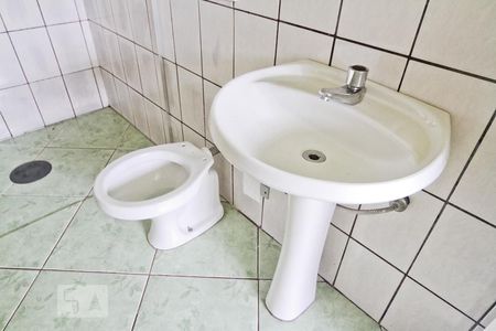 Casa à venda com 70m², 1 quarto e 1 vaga Casa à venda com 70m², 1 quarto e 1 vagaBanheiro