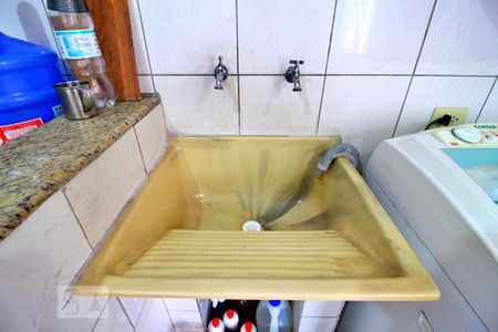 Casa à venda com 100m², 2 quartos e 10 vagasÁrea de Serviço