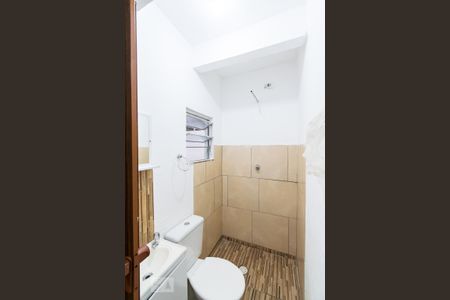 Banheiro de casa para alugar com 1 quarto, 38m² em Vila Campestre, São Paulo
