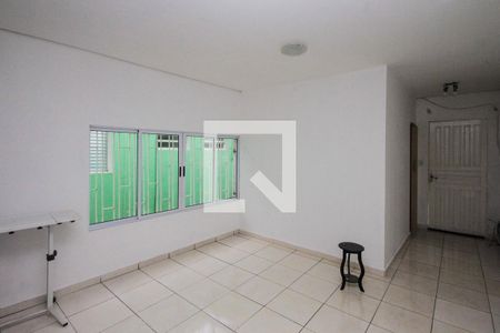 Casa para alugar com 50m², 1 quarto e sem vaga Casa para alugar com 50m², 1 quarto e sem vagaSala