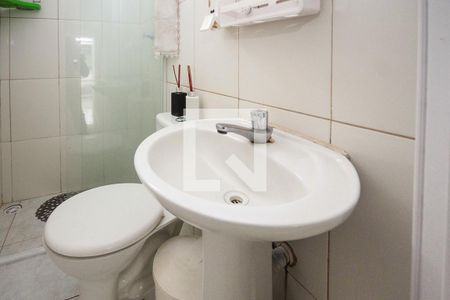Casa para alugar com 50m², 1 quarto e sem vaga Casa para alugar com 50m², 1 quarto e sem vagaBanheiro