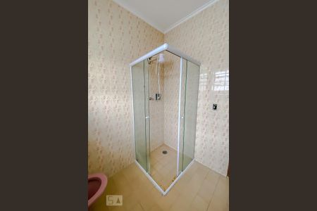 Casa de condomínio à venda com 182m², 3 quartos e 2 vagasBanheiro