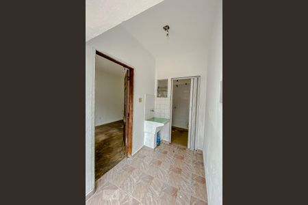 Casa de condomínio à venda com 182m², 3 quartos e 2 vagasLavanderia 2