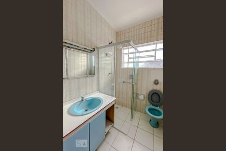 Casa de condomínio à venda com 182m², 3 quartos e 2 vagasBanheiro da Sutie