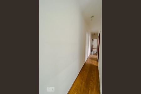 Casa de condomínio à venda com 182m², 3 quartos e 2 vagasCorredor