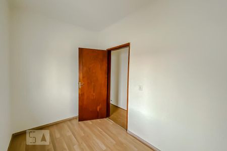 Casa de condomínio à venda com 182m², 3 quartos e 2 vagasQuarto