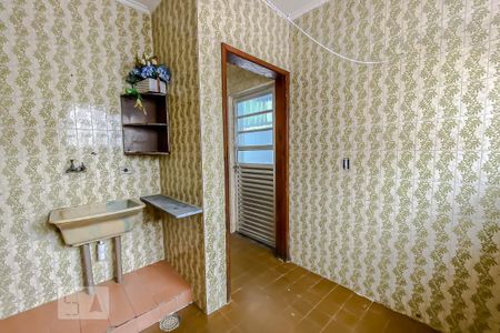 Casa de condomínio à venda com 182m², 3 quartos e 2 vagasLavanderia