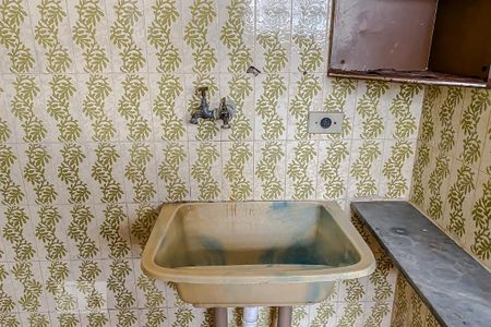 Casa de condomínio à venda com 182m², 3 quartos e 2 vagasDetalhe Lavanderia