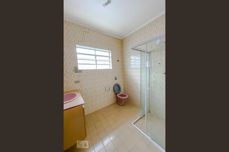 Casa de condomínio à venda com 182m², 3 quartos e 2 vagasBanheiro