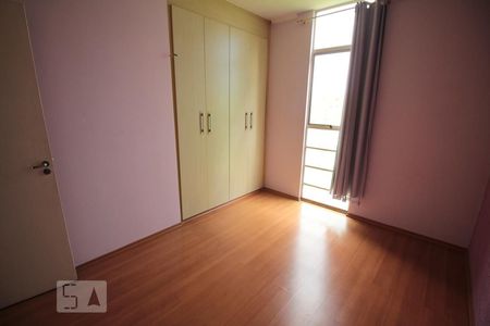 Quarto 2 de apartamento para alugar com 2 quartos, 55m² em Jardim Messina, Jundiaí