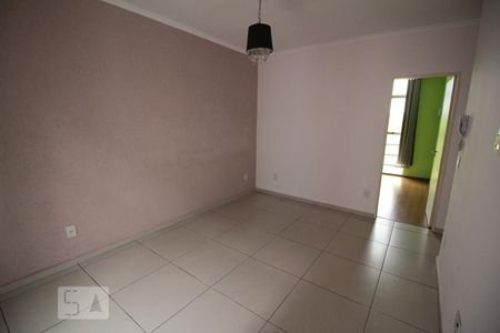 Sala de apartamento para alugar com 2 quartos, 55m² em Jardim Messina, Jundiaí