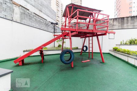 Apartamento para alugar com 52m², 2 quartos e 1 vaga Apartamento para alugar com 52m², 2 quartos e 1 vagaÁrea Comum - Playground