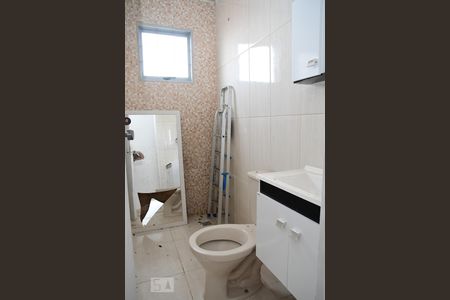 Casa para alugar com 80m², 2 quartos e 1 vaga Casa para alugar com 80m², 2 quartos e 1 vagaBanheiro